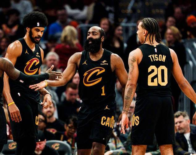 骑士136131胜魔术！哈登385天首扣+半场22分打脸质疑声