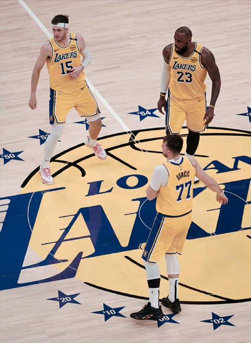 场均23+5竟是落选秀詹皇揭秘里夫斯遭冷落：他们以貌取人