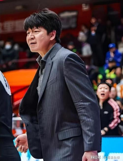 邱彪：今年联赛有很多爆冷的比赛，想取胜最重要的是职业态度