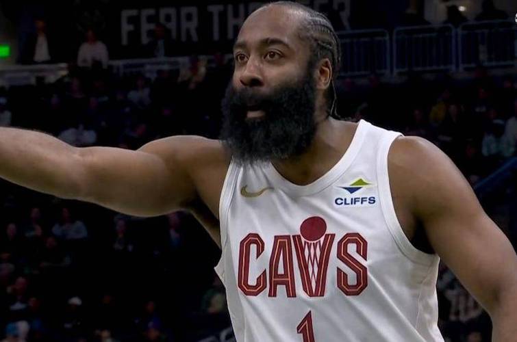 骑士136131力克魔术！双核狂飙，哈登米切尔率队稳前四