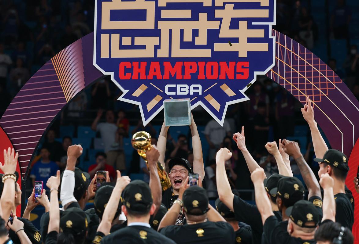 32分狂胜夺回第一！CBA第一争冠热门浮出水面：谁能阻挡他们夺冠