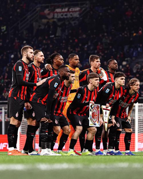 隆戈：切尔西有意AC米兰后卫帕夫洛维奇，米兰正推动与他续约