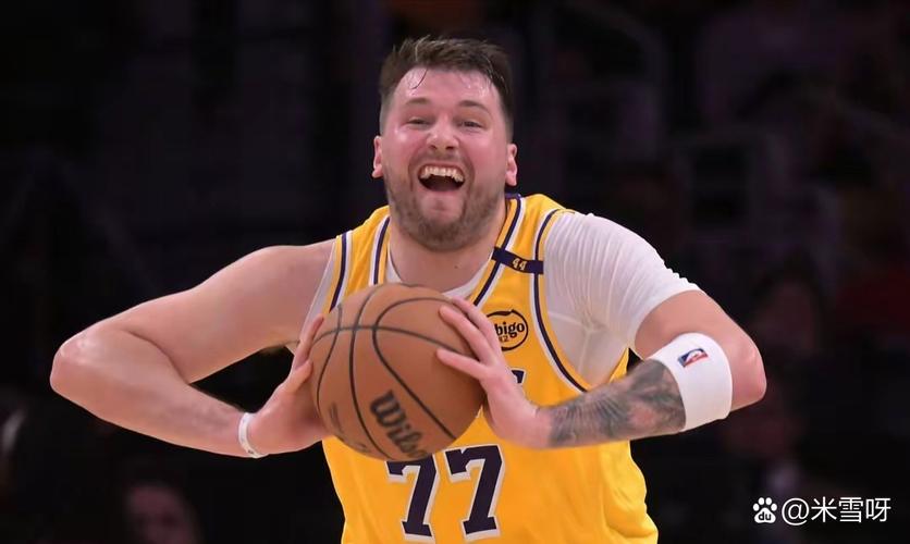 东契奇过去8场至少325分60板60助&命中率45+%是历史首人