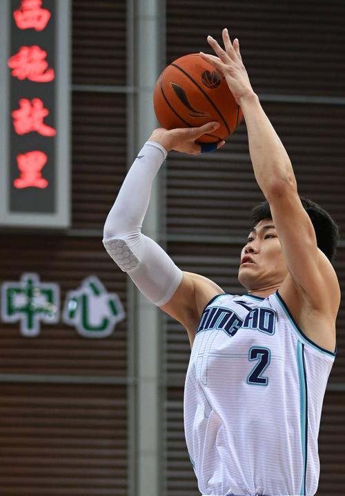 最强二轮秀！王睿泽10中6拿到17分4助三分6中3