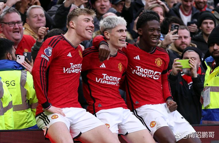 曼市双雄直接竞争！罗马诺：曼联、曼城都有意安德森+托纳利