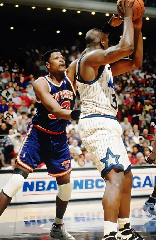 奥尼尔和尤因谁厉害，尤金奥尼尔的地位？