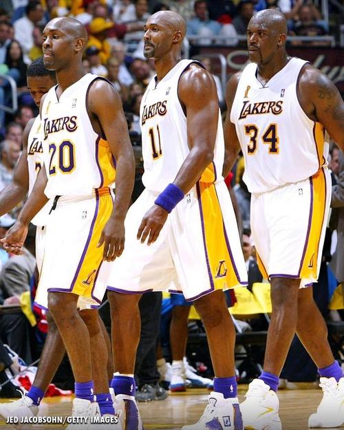 2004湖人vs活塞比分，2004年湖人vs活塞？