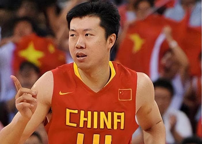 王治郅周蕾身高，周琦王治郅身高