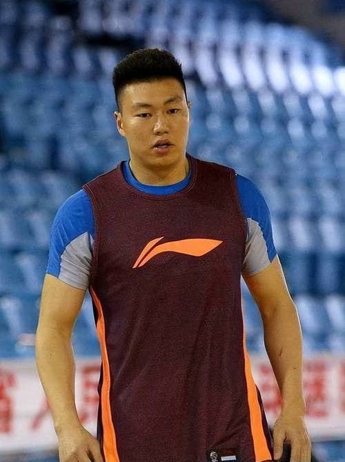 李根在哪个球队打球，李根原来是哪个球队